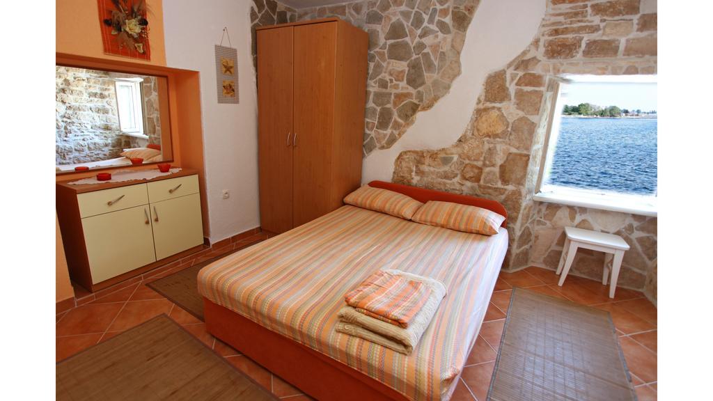 Lovely Apartment Es Umag Room photo